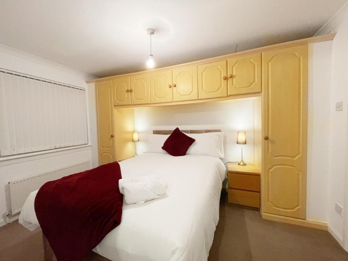 Willa Cozy Nights Svp Detached House Glasgow Zewnętrze zdjęcie